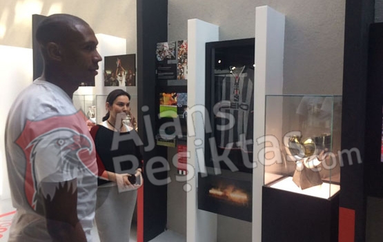ÖZEL | Marcelo Beşiktaş müzesini gezdi! Çok özel görüntüler - Görsel 4