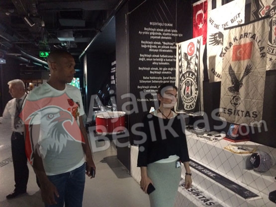 ÖZEL | Marcelo Beşiktaş müzesini gezdi! Çok özel görüntüler - Görsel 5