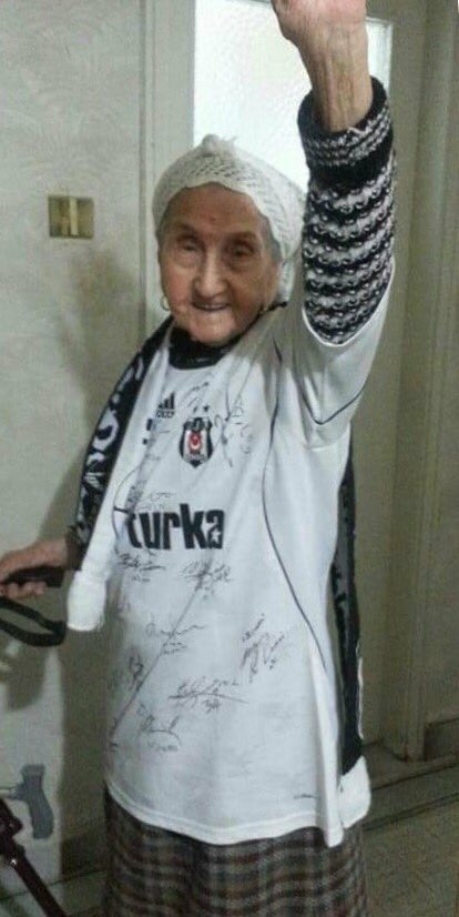 Bir asırlık Beşiktaş aşkı: Meryem Nine - Görsel 2