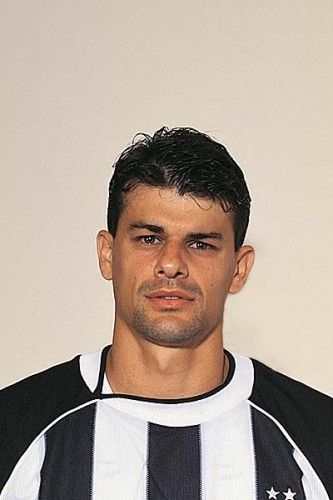 Beşiktaş'ta forma giyen yıldız stoperler - Görsel 3