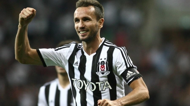 Beşiktaş'ta forma giyen yıldız stoperler - Görsel 4
