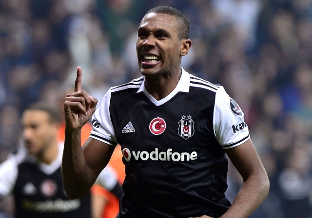 Beşiktaş'ta forma giyen yıldız stoperler - Görsel 6