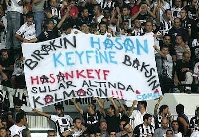 Beşiktaş tribünlerinin futbol dışı pankartları 1 - Görsel 5